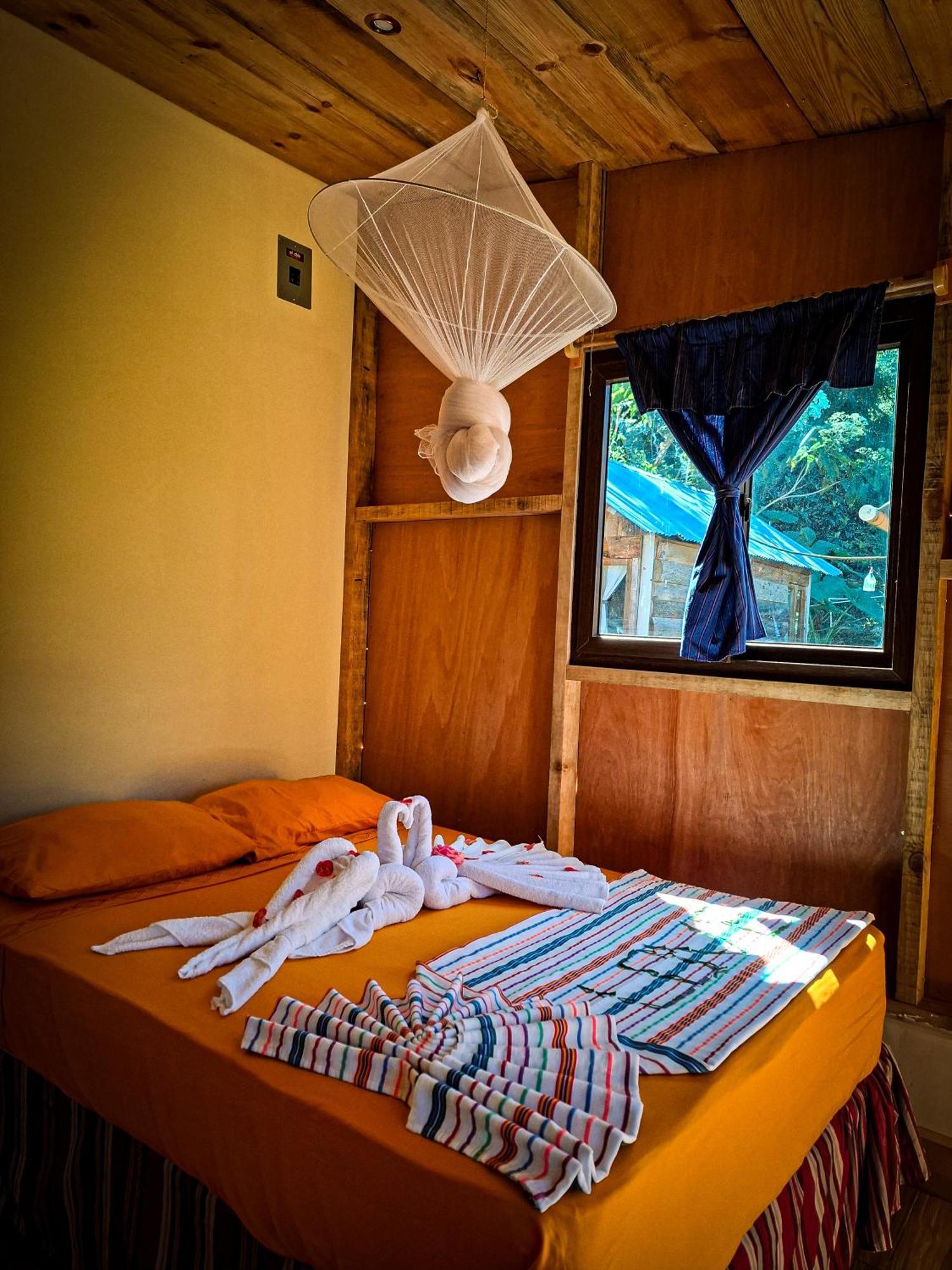 Eco-Hotel Mayachik San Juan La Laguna Eksteriør bilde